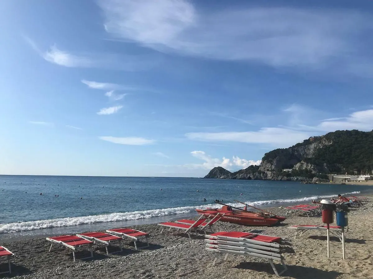 Appartamento Casa del sasso Bergeggi 0*,